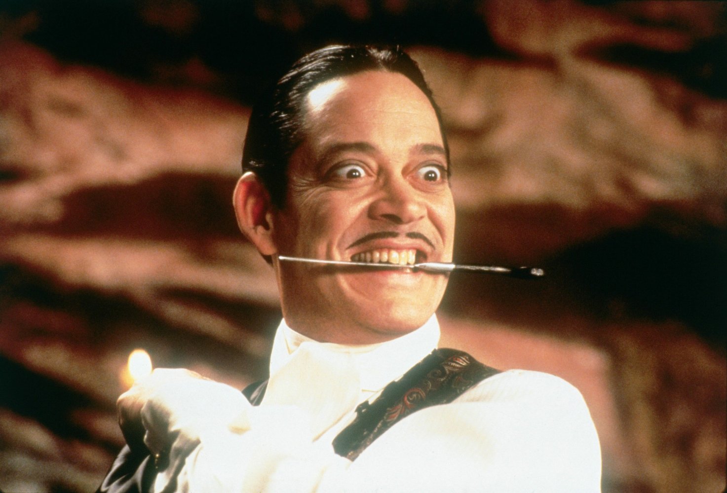 Raul Julia
