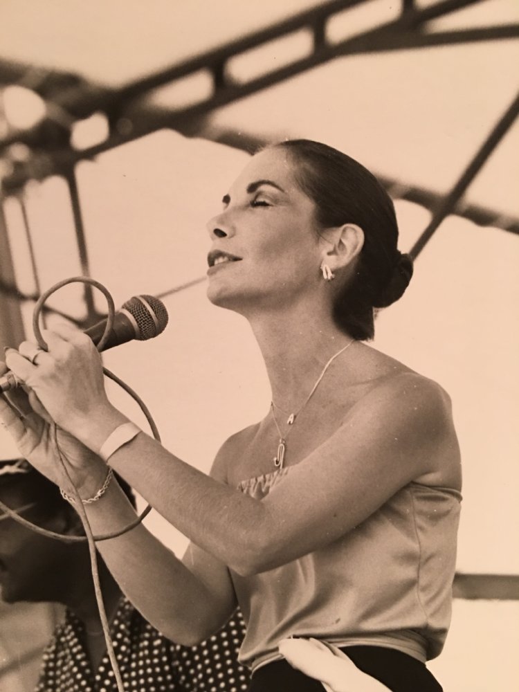 Ava Lenet