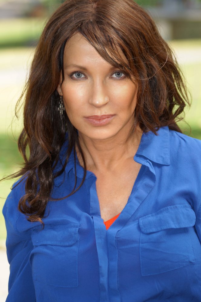 Holly Anderson