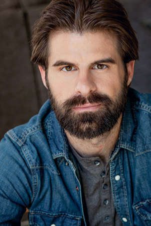 Brett Easton