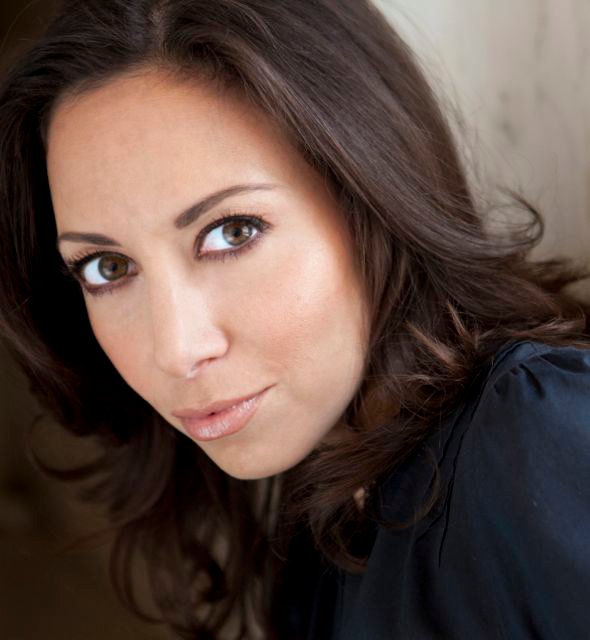 Jennifer Elia