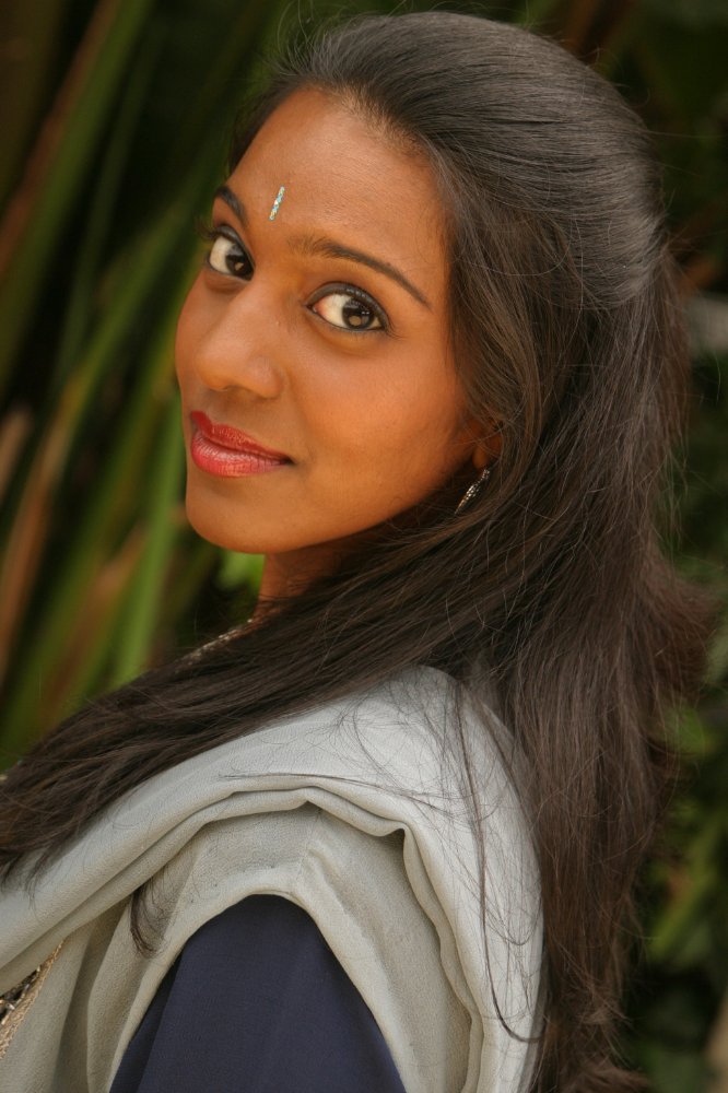 Sharon Muthu