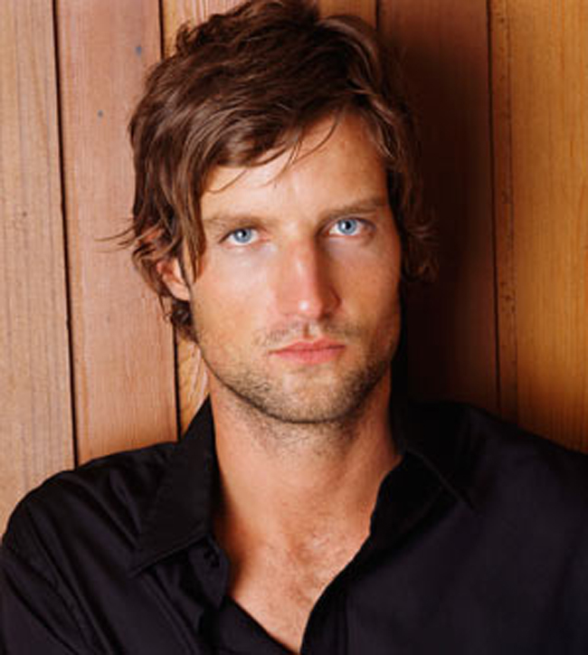 Axle Whitehead