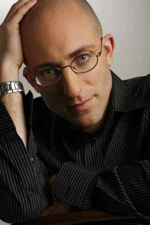 Alek Lev