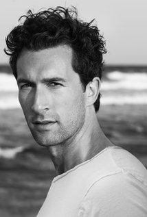 Aaron Lazar
