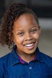 Izzie Rose