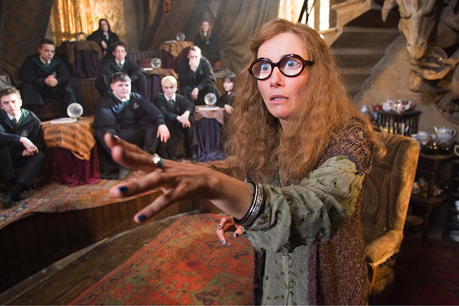 sybill-trelawney-wallpaper-hogwarts-professors-wallpaper-32796279