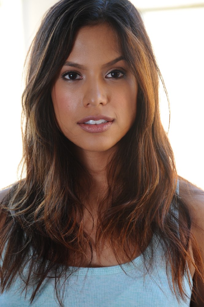 Jacqueline Grace Lopez