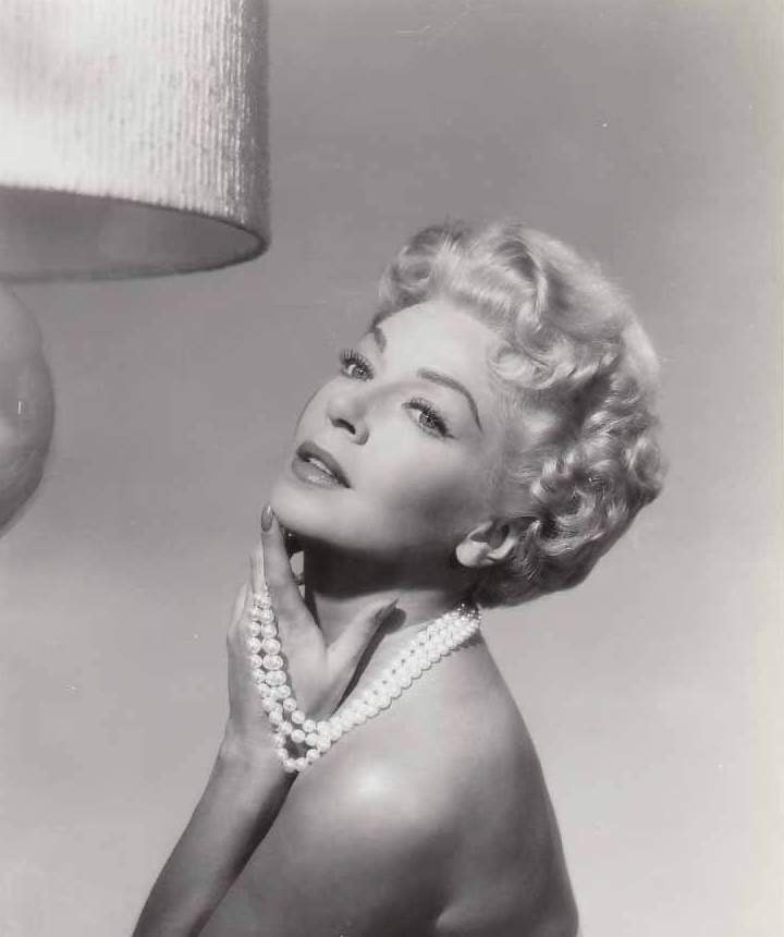 Lora Meredith
