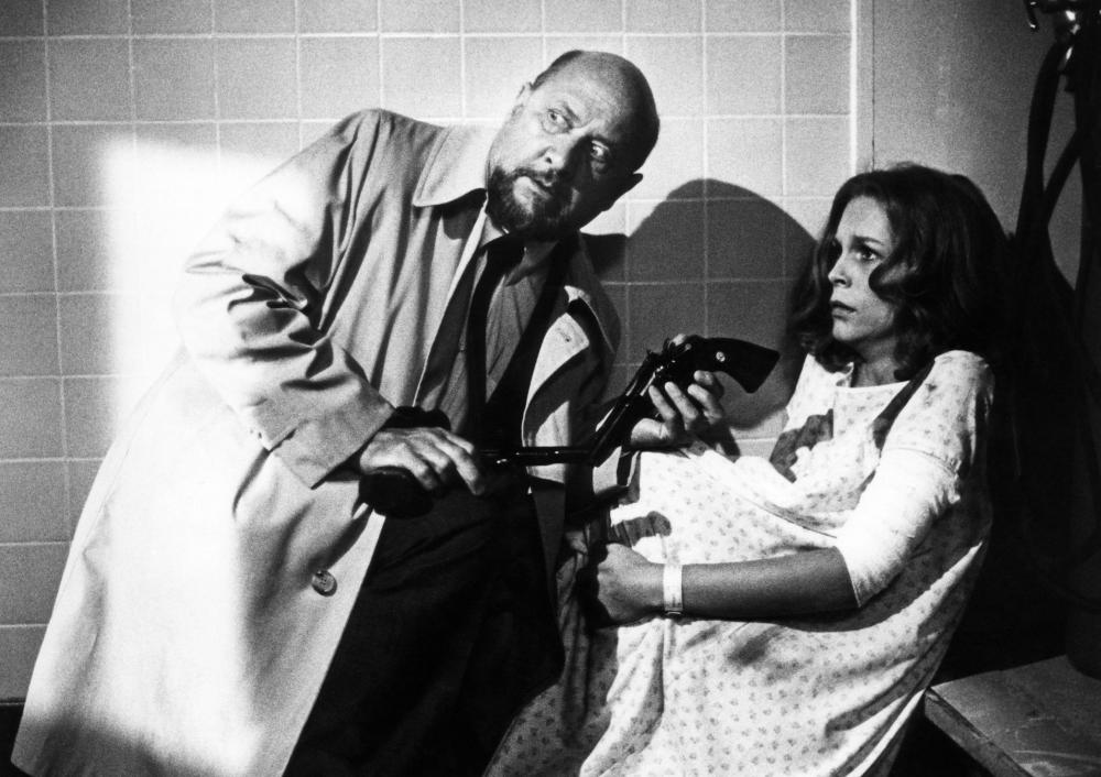 Dr. Sam Loomis