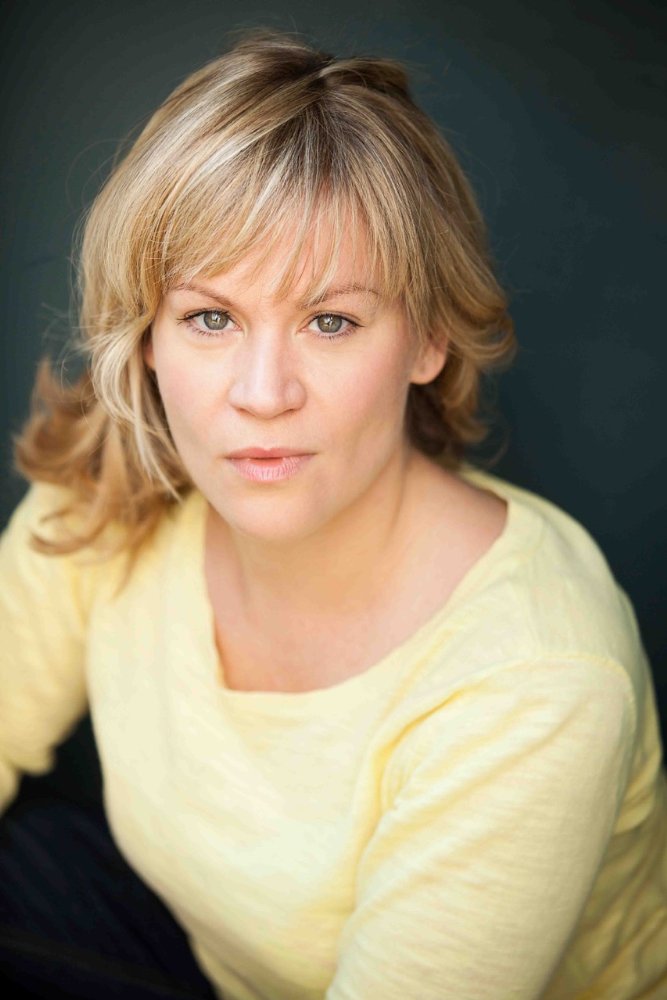 Tania Carlin