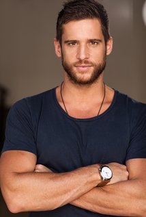 Dan Ewing