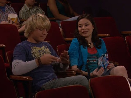 Miranda Cosgrove