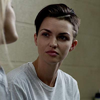 Stella Carlin
