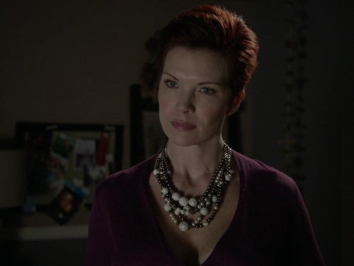 Mrs. Victoria Argent