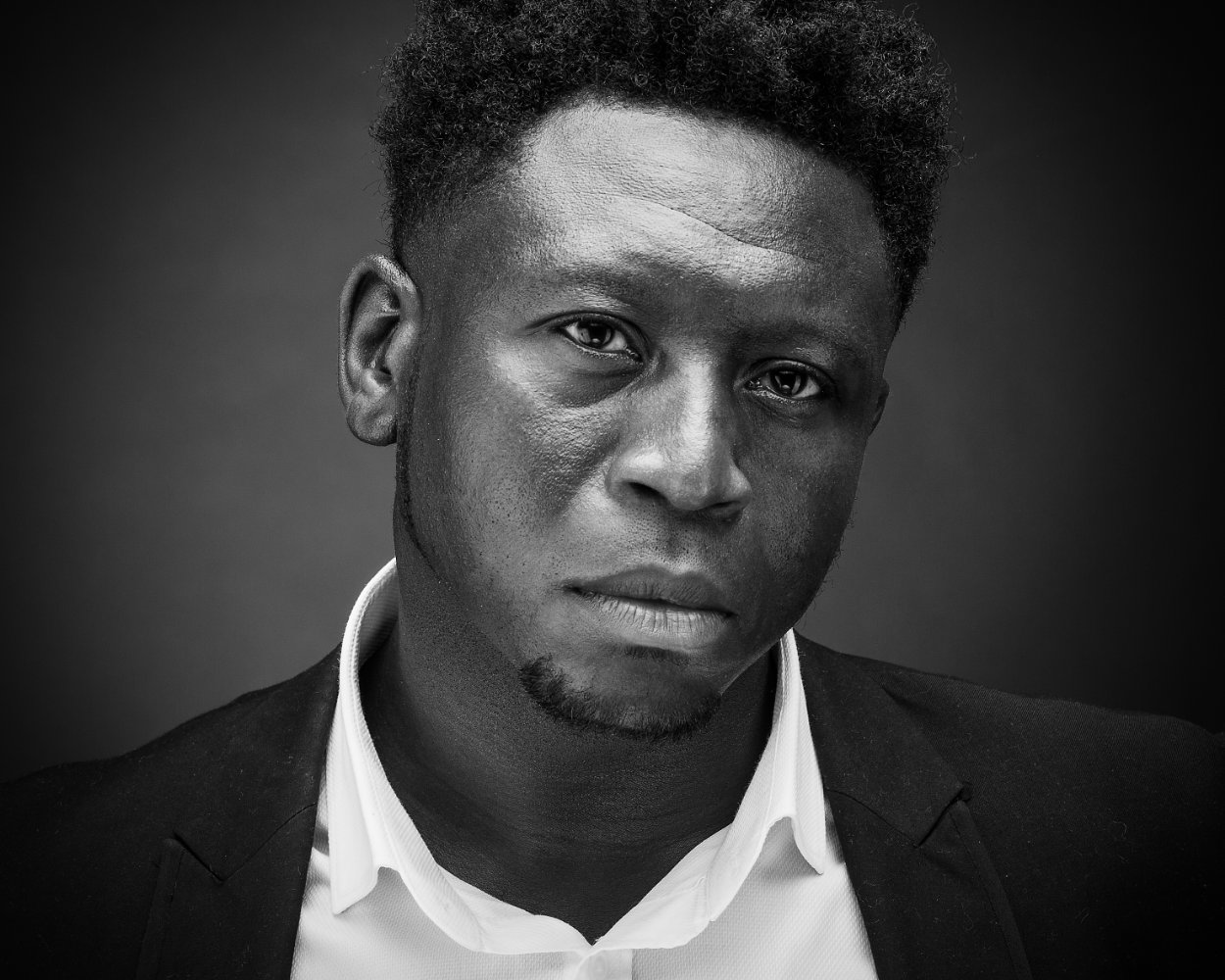 Yinka Awoni