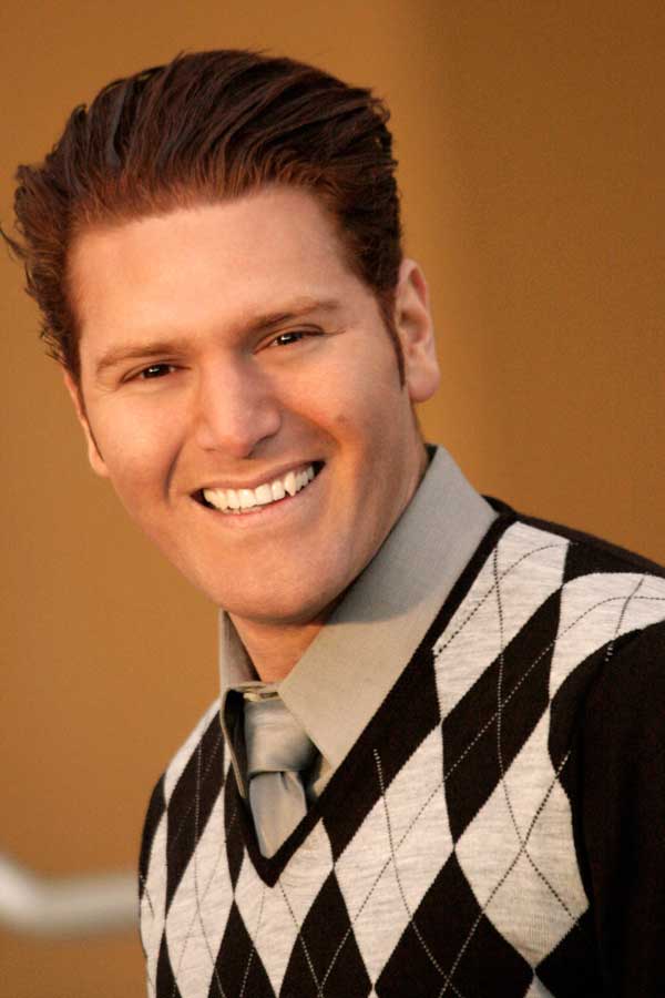 Cyrus Zoghi