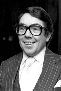 Ronnie Corbett