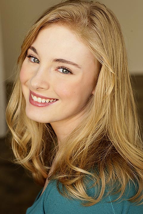 Jenny Leona