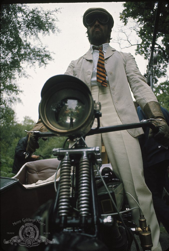 Alan Bates