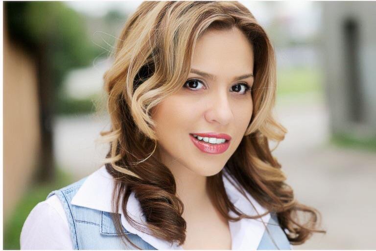 Christina De Leon